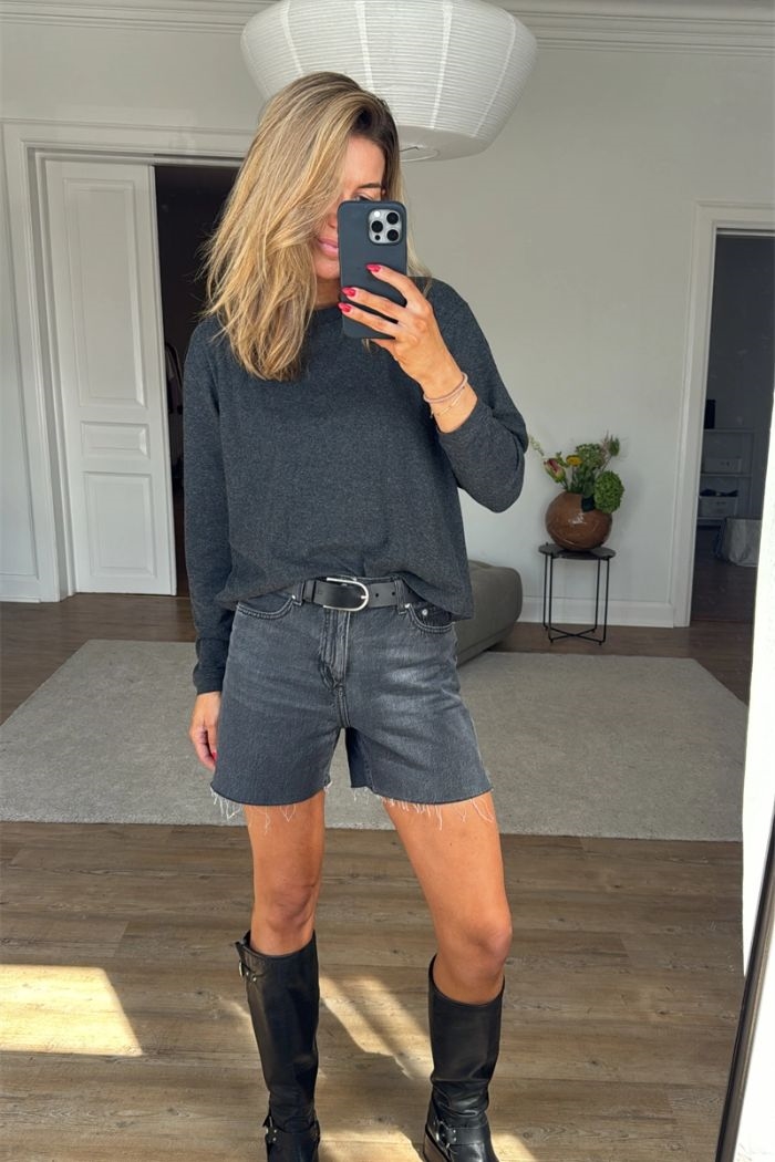 Laura HW Shorts, Dark Grey Denim